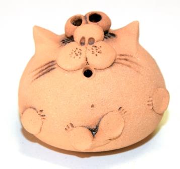 Figurka ceramiczna nieszkliwiona - kot