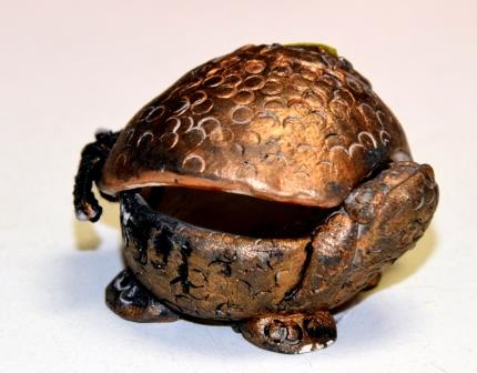 Szkatułka ceramiczna żółw większy